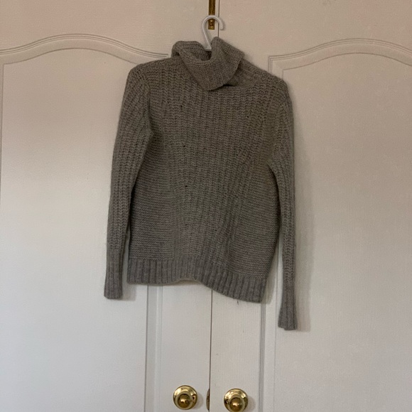 Chunky turtle neck sweater - Picture 2 of 5